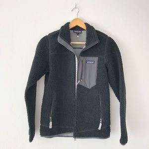 Patagonia outer fleece heavy duty jacket XS